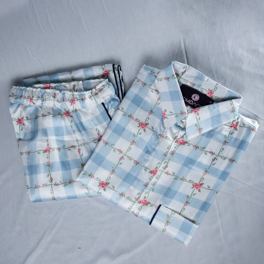 Checked flower women nightwear